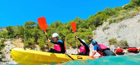 Actividades en Granada de Multiaventura Nautica para Viajes Escolares