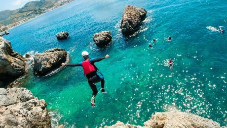 Viajes de Estudios Fin de Curso Multiaventuras en Granada Maro