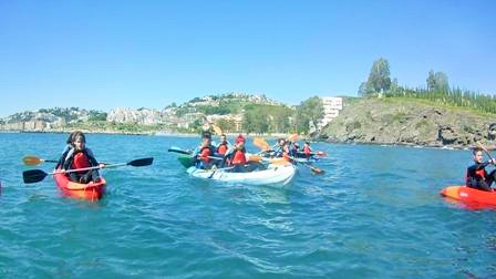 Viajes de estudios fin de curso escolares actividades en Granada